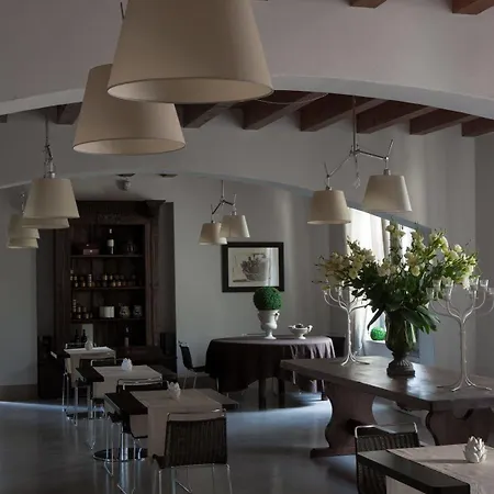 Relais Casa Mirabile 컨트리하우스